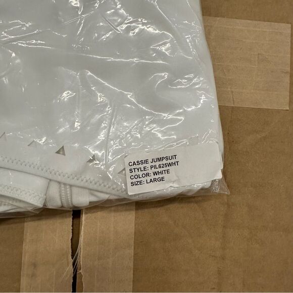 New Gigi C Cassie One Shoulder Cutout Jumpsuit Catsuit White L - Picture 5 of 5